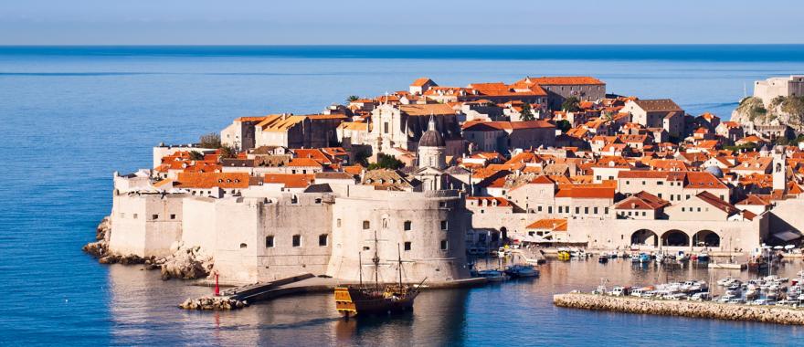 The Old City of Dubrovnik is an UNESCO World Heritage Site because of its well-preserved fortress walls.